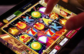 Experience Real Casino Moments Dive into the Thrill of Gambling -1654535592